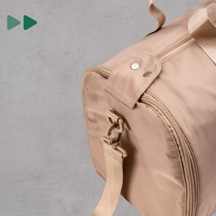 Kleidersack & Reisetasche in beige
